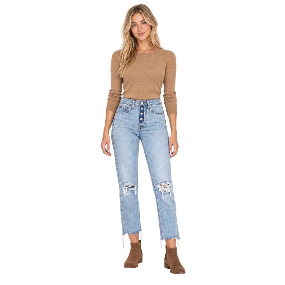 Levis Wedgie Straight Jeans Light Wash Distressed 24 High Rise Button Fly